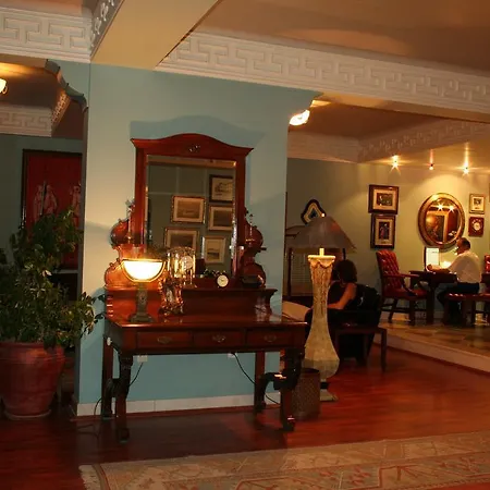 Hotel Kismet
